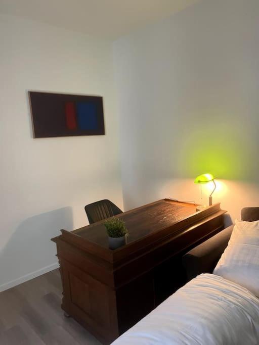 Jaybnb - Geraeumiges Apartment Am Hafen Von Dortmund Luaran gambar