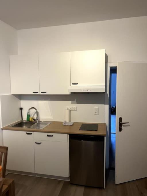 Jaybnb - Geraeumiges Apartment Am Hafen Von Dortmund Luaran gambar