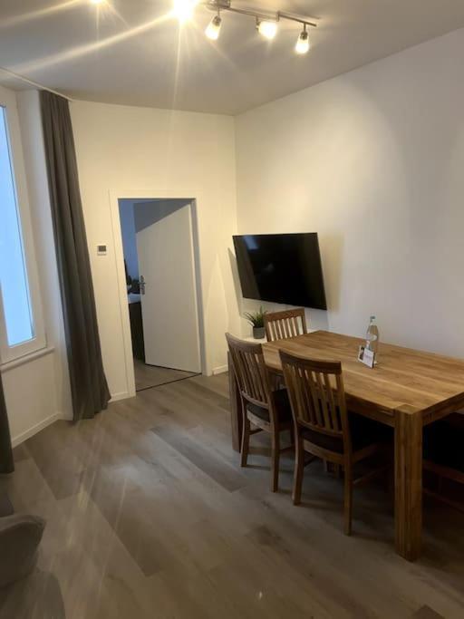 Jaybnb - Geraeumiges Apartment Am Hafen Von Dortmund Luaran gambar